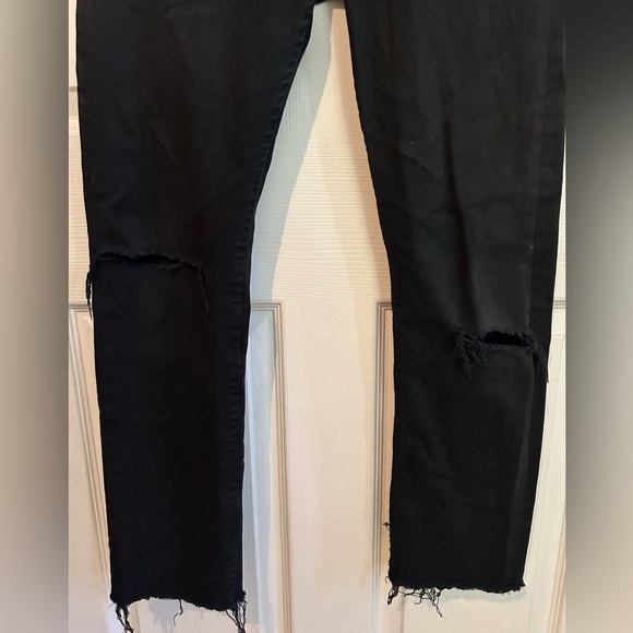 Black Levi’s 510s - Picture 2 of 6